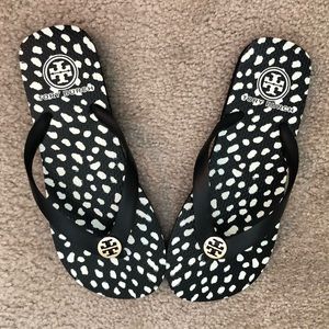 NWT! Tory Burch Thin Flip Flops, Size 7